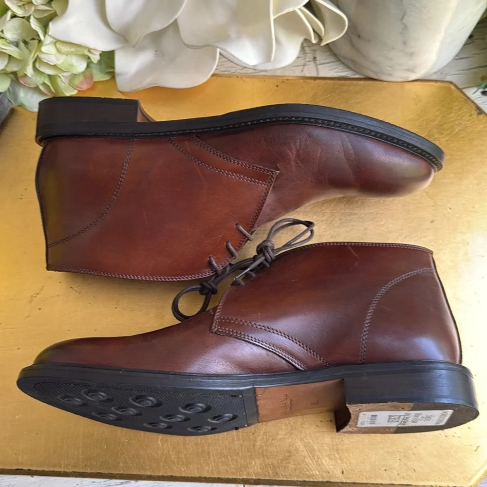 To Boot New York Adam Derrick Chukka Boots in Brown Variated Leather